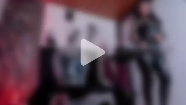 Halley_Ravenn photo 5