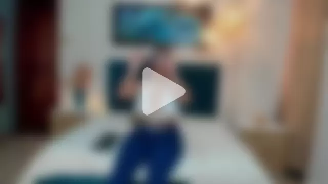 HannaaWells photo 10