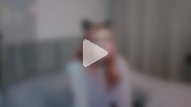 HelenMartines photo 2