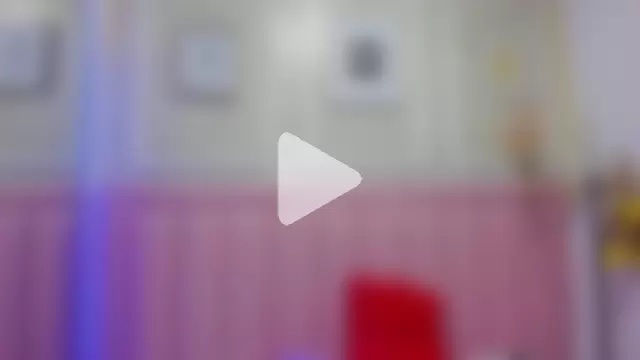 HoollyHendrix photo 2