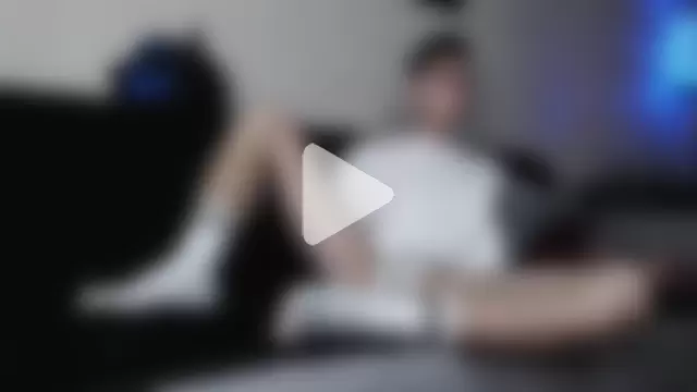 Joseph__Quinn photo 1