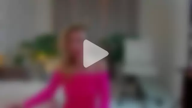 Julia_Giulia photo 22