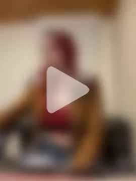 Karen18_boobs photo 1