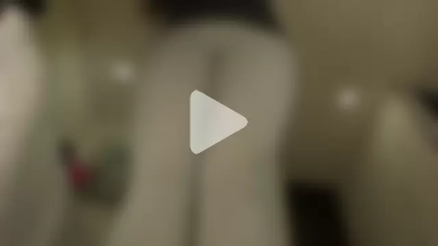 Karolyne_Squirt photo 2