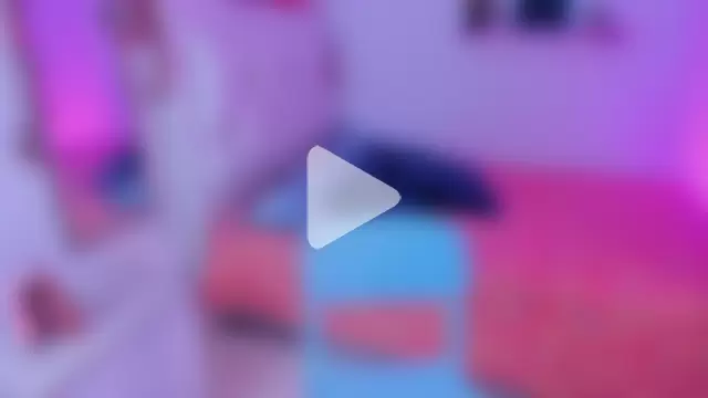 Laaura-Velez photo 29