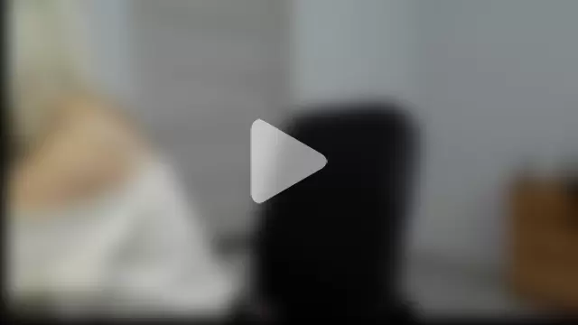 Laura_Chaplin photo 25