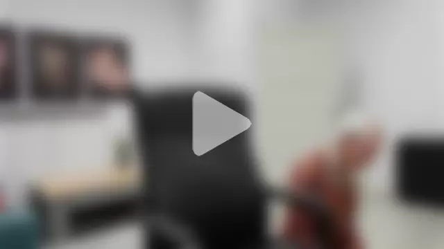 Laura_Chaplin photo 3