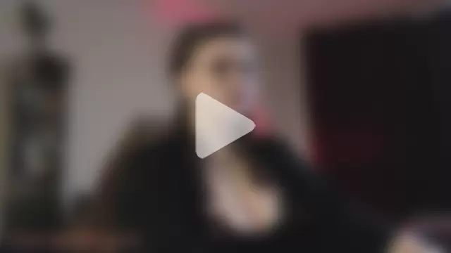 Laura_Karamazov photo 3