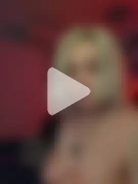 Laura_takint photo 10