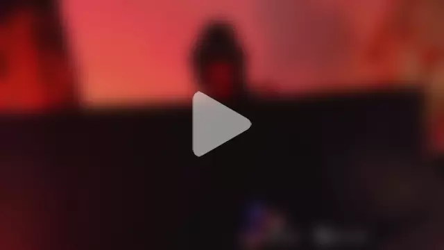 Laura_takint photo 1