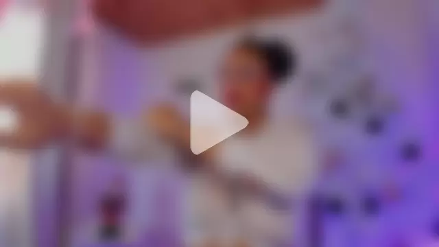 Lauraricci__ photo 9