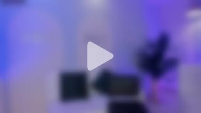 LizzHamilton__ photo 1