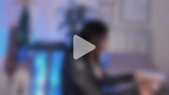 Lizzie-Evans photo 6