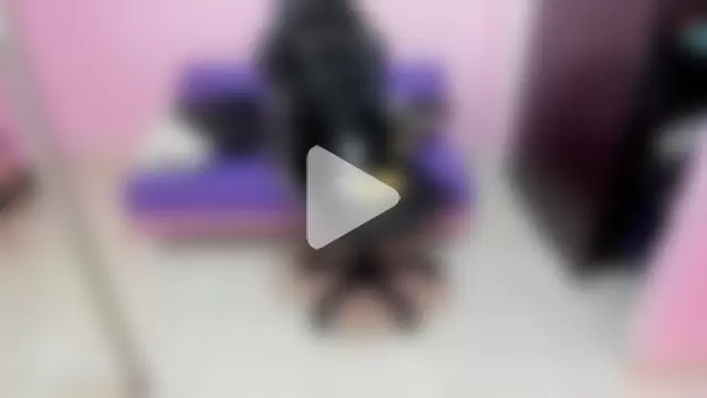 MATURE_WHOR33 photo 3