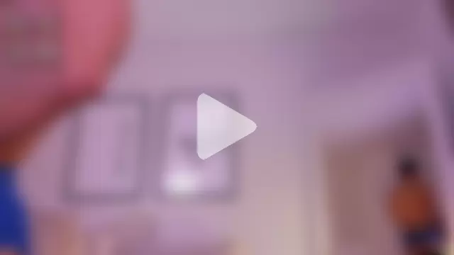 Max_strong01 photo 1