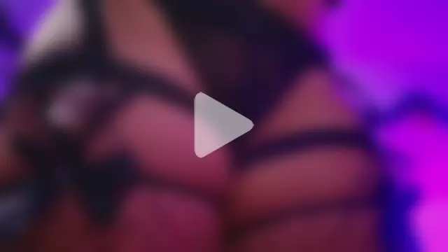 MiaFlamesxxx photo 6