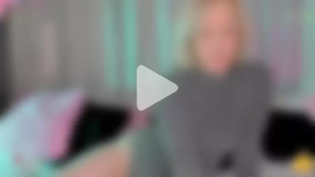 Mia_Wintermood photo 5