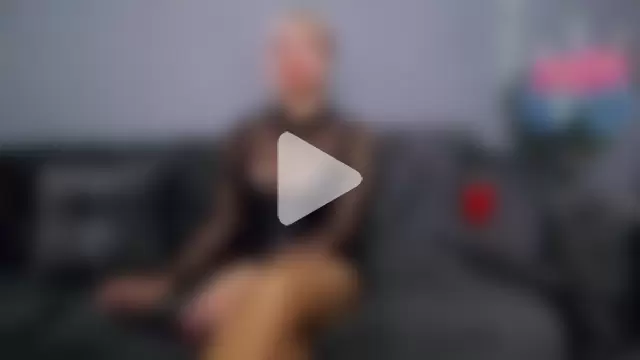 MissNicoleDom photo 9