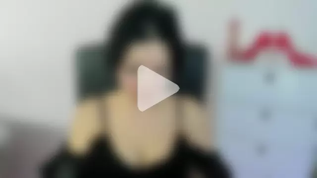 Mollybloom40 photo 2