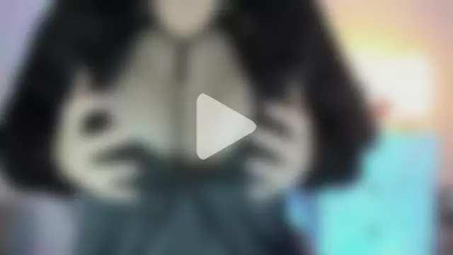 Mollybloom40 photo 5