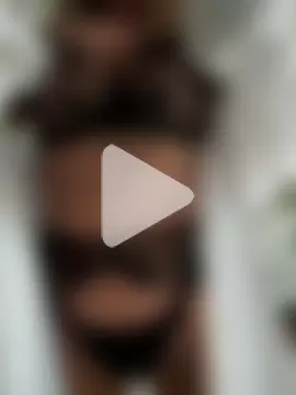 MrsCharlottFox photo 11