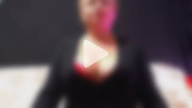 NaughtyMILF4UX photo 9