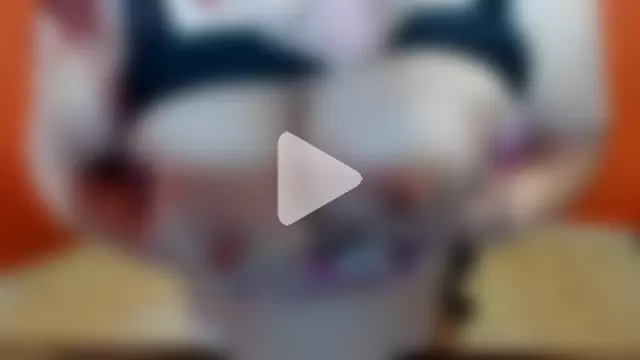 NikkiHolland photo 1