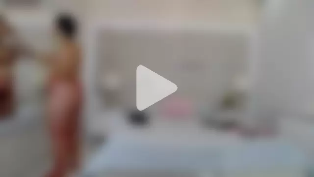 PamelaTomson photo 1