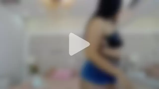 PamelaTomson photo 15