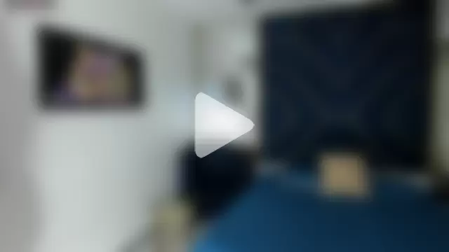 Pamela_Johnsn photo 1