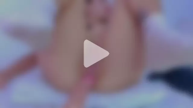 PetiteHornyMVP photo 25