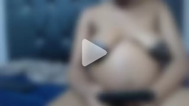 PregnantCleox photo 20