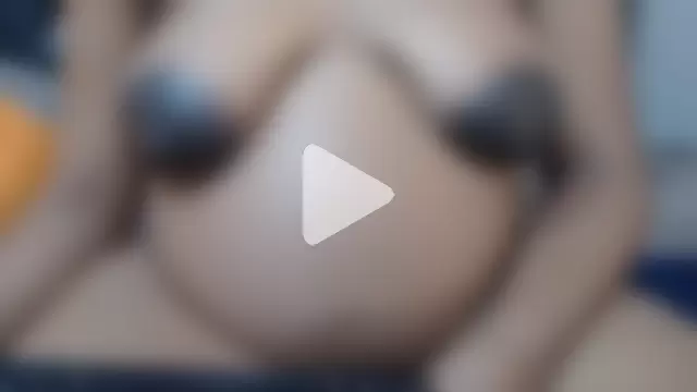 PregnantCleox photo 15