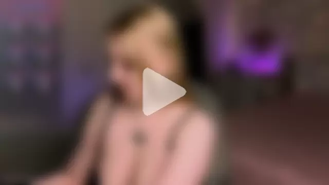 RebeccaAster photo 26