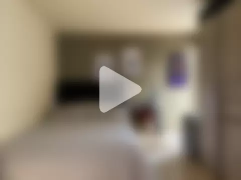 RetainedHound photo 1