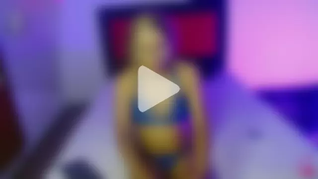 Scarlethvega99 photo 25