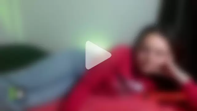 Scarletleon77 photo 6