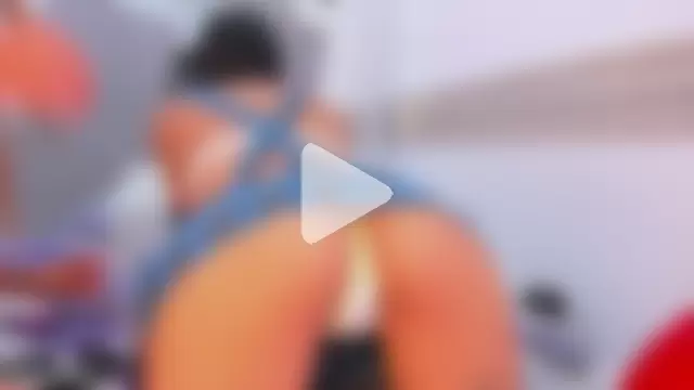 Sensually_Explosive photo 1