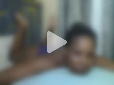 Sexyebonygal photo 2