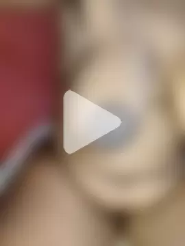 SlutyQueen32 photo 15