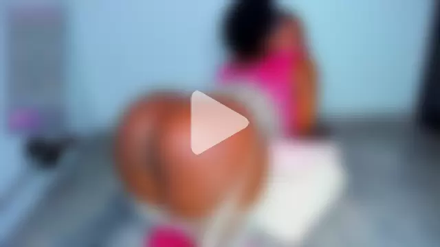 Sofi_Smiley photo 16