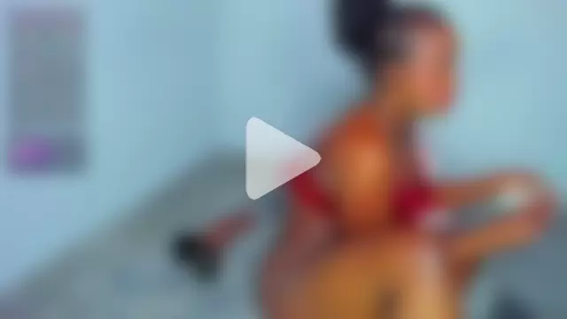 Sofi_Smiley photo 30