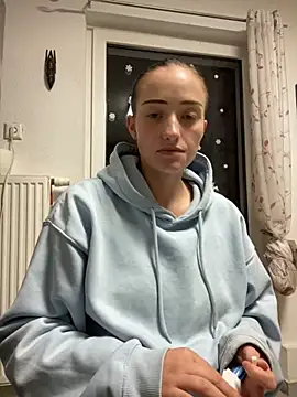 Tijara-im-Pyjama photo 9