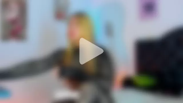 Vickyallien photo 15