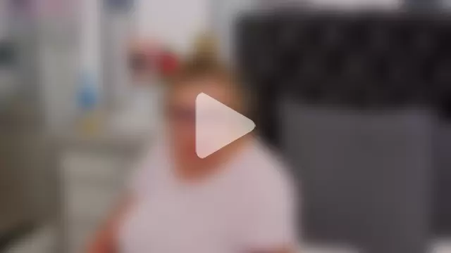 VoluptuousLeona photo 18