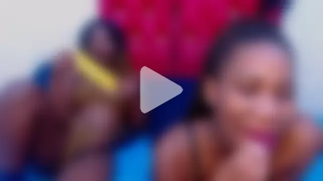 XSCARLETQUEENXX photo 6