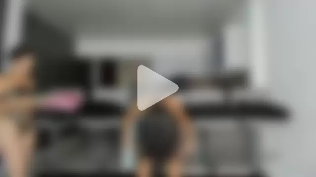 Zoe-Williams photo 7