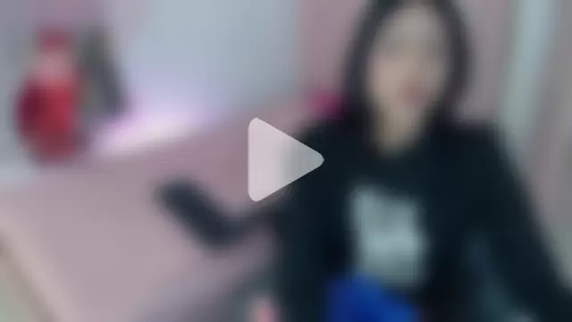 aisha_brunette18 photo 1