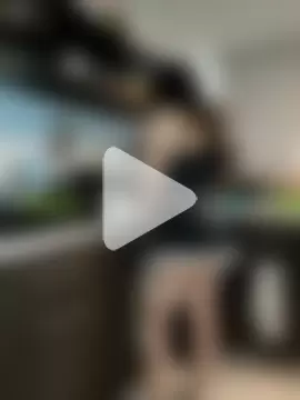 bombshell341 photo 3