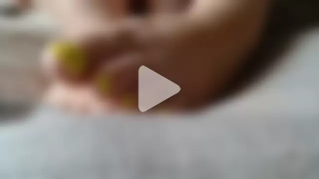 busty-bella1 photo 25